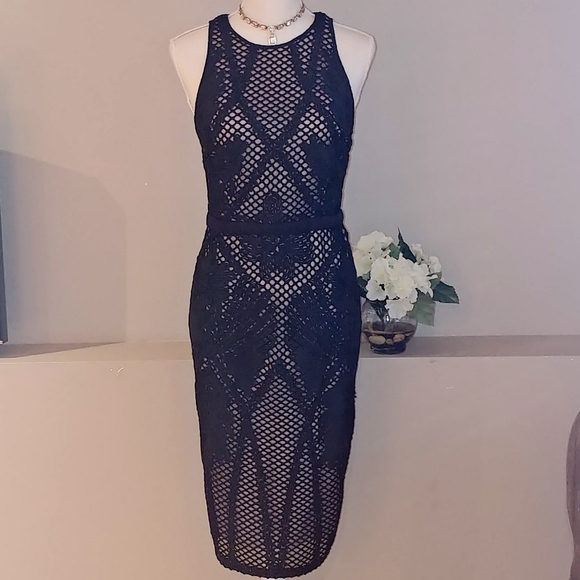 ENDLESS ROSE🌹Gorgeous Sheath Dress Black over Tan - Picture 3 of 13